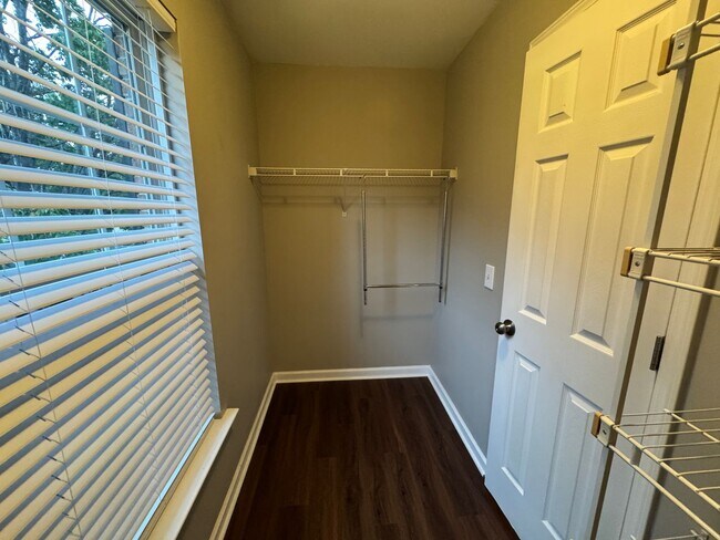 Building Photo - 3820 Windstream Way
