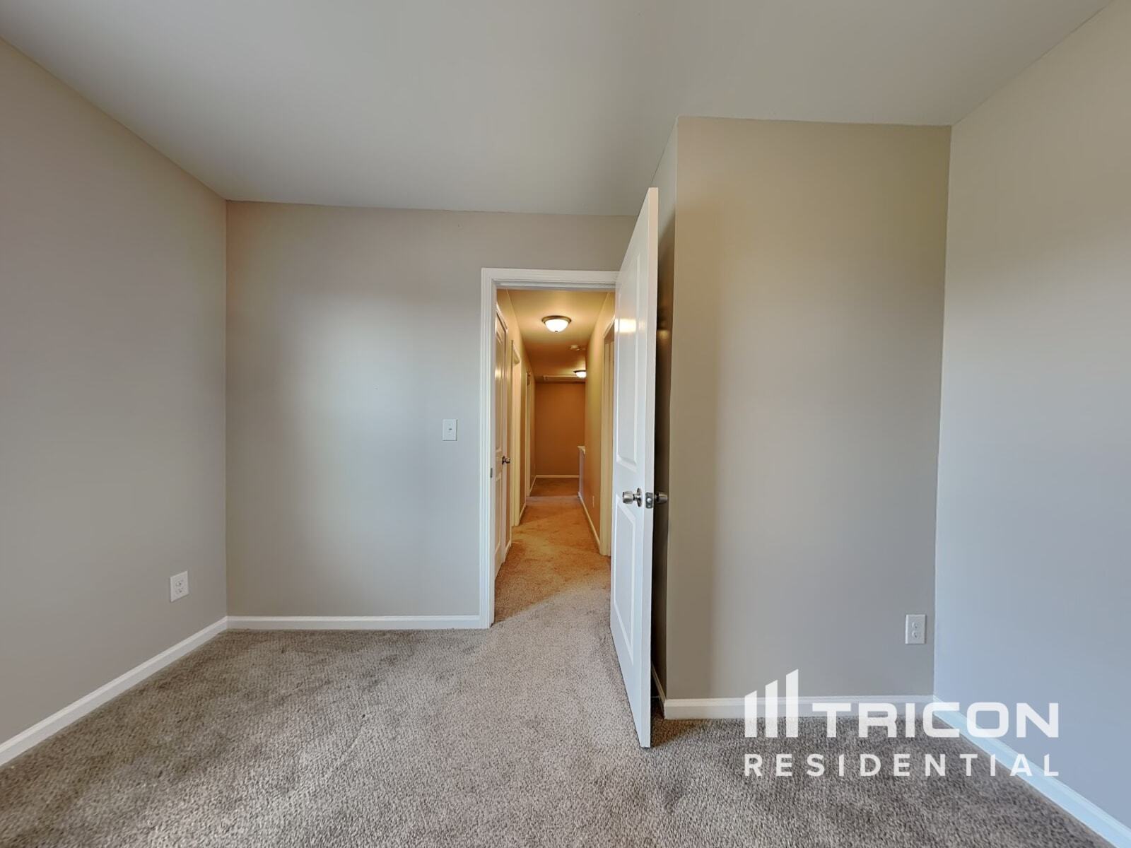 Building Photo - 419 Renown Ct