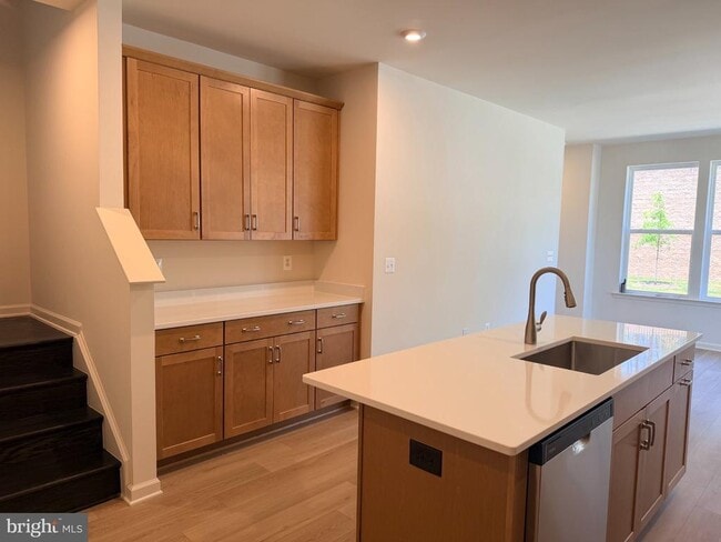 Building Photo - 2548 Neabsco Common Pl