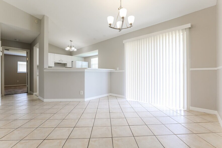 Building Photo - 2525 Mather Ln