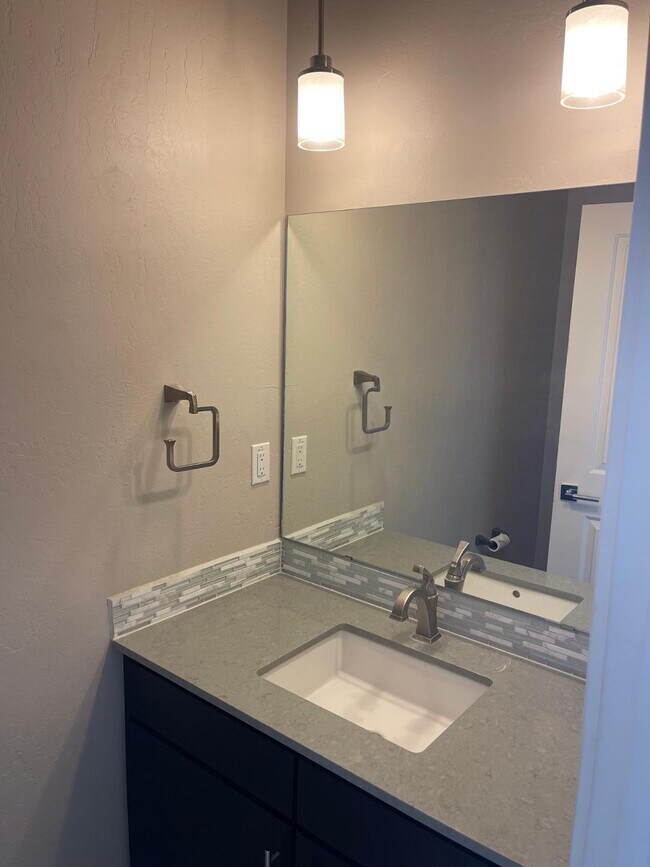 Building Photo - 1668 Bull Lea Dr SE