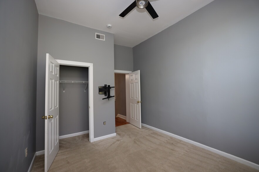 Second Bedroom - 852 Lincoln Ave