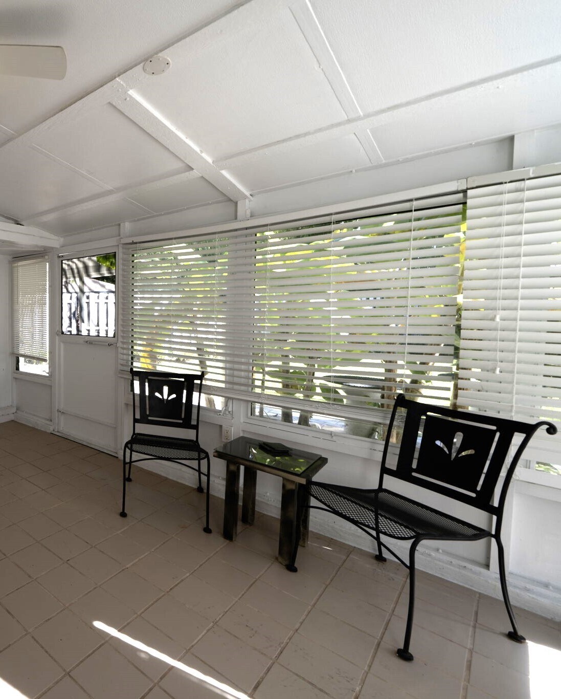 Building Photo - 4464 E Riverside Dr