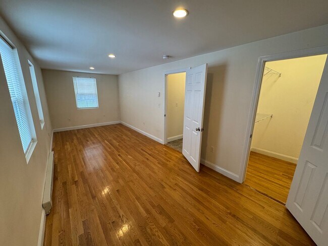 Building Photo - 220 Middlesex Ave