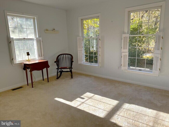 Building Photo - 623 Sean Dr