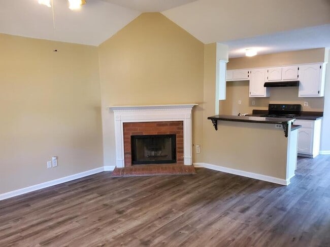 Building Photo - 1812 Clunan Cove