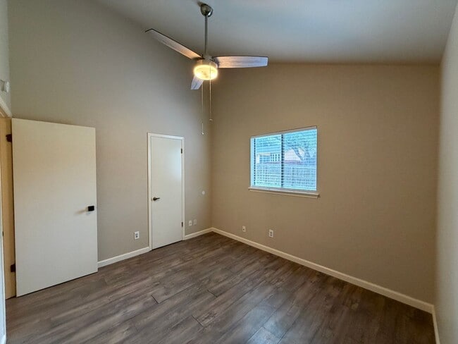 Building Photo - Charming Single-Story Home Near 1604 & Culebra