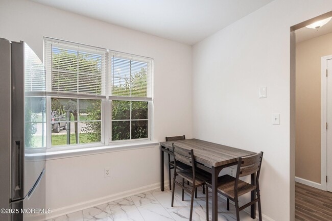 Building Photo - 119 Sandpiper Ln