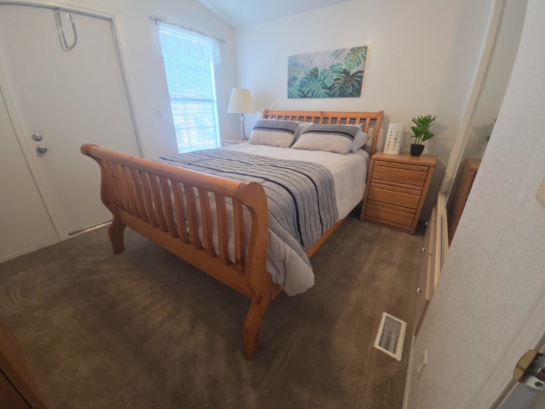 Building Photo - 8865 E Baseline Rd