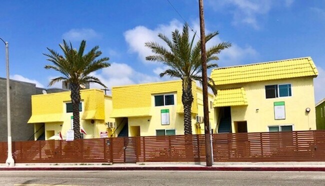 Building Photo - 2504 Pacific Ave