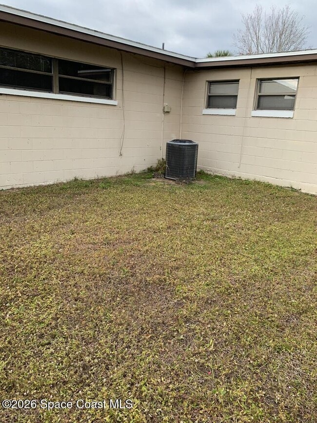 Building Photo - 5095 Melissa Dr