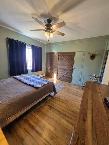 Building Photo - 211 S 6th Ave