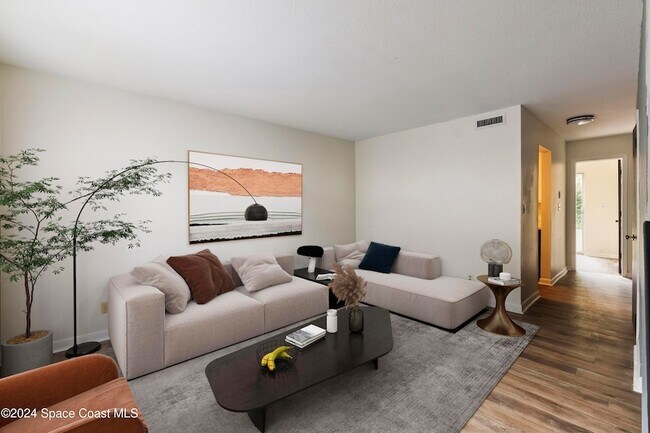 Building Photo - 4442 Dorothy Dr