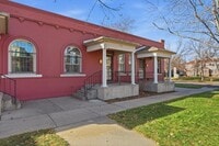 Building Photo - 1032 28th St