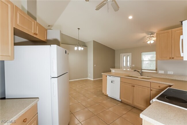 Building Photo - 5840 Regent Rd