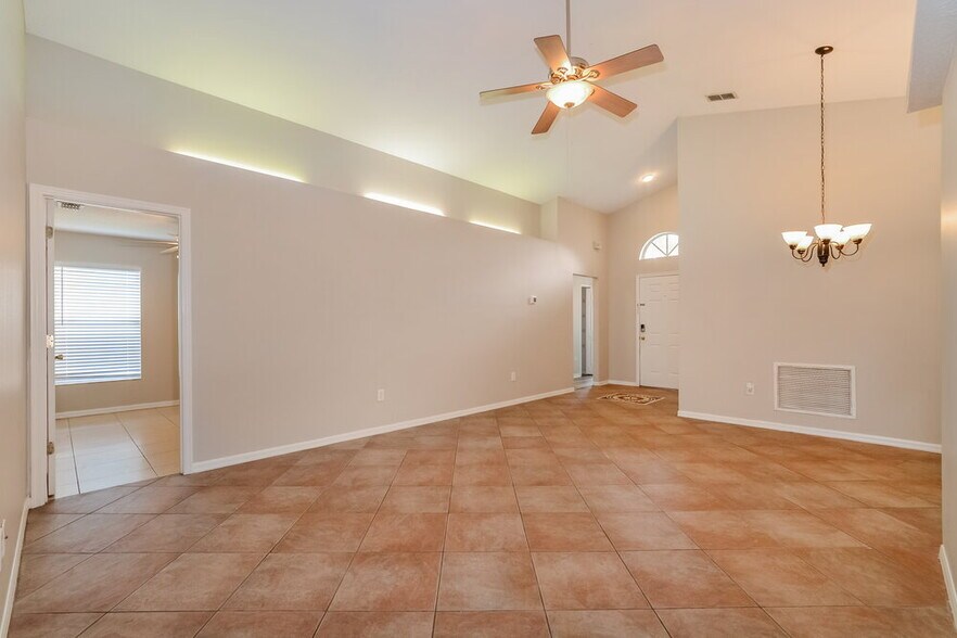 Building Photo - 10710 Wildlife Pl