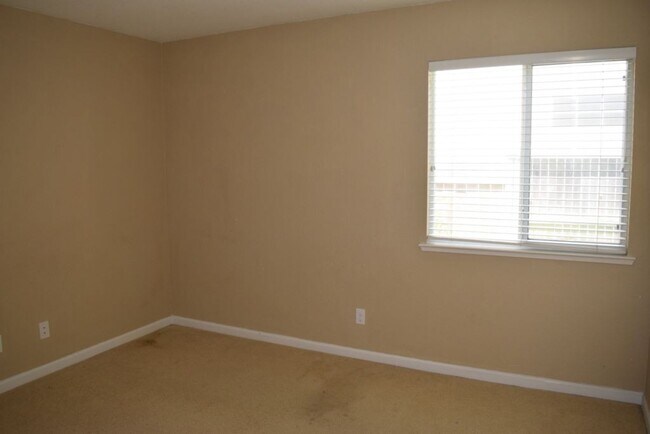 Building Photo - 4840 Knightswood Way