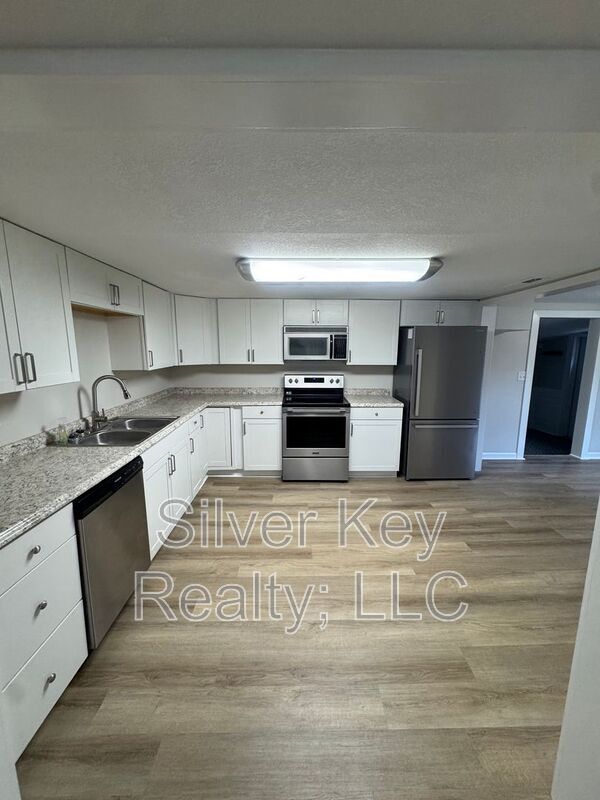 Building Photo - 1858 Reed Rd