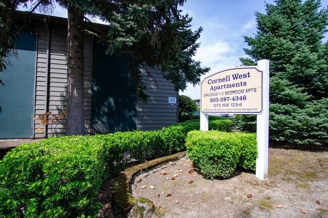 Building Photo - Spacious 2-Bed/2-Bath with Patio in Cedar Hills!!