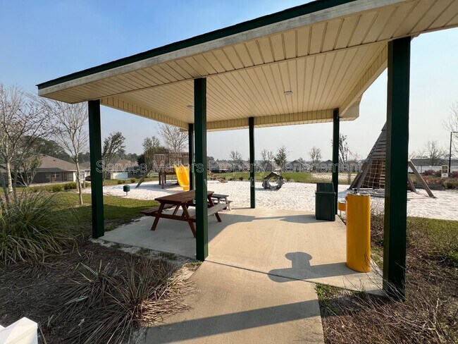 Building Photo - 4130 Lazy Breeze Ln