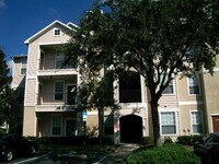 Building Photo - 2000 Erving Cir