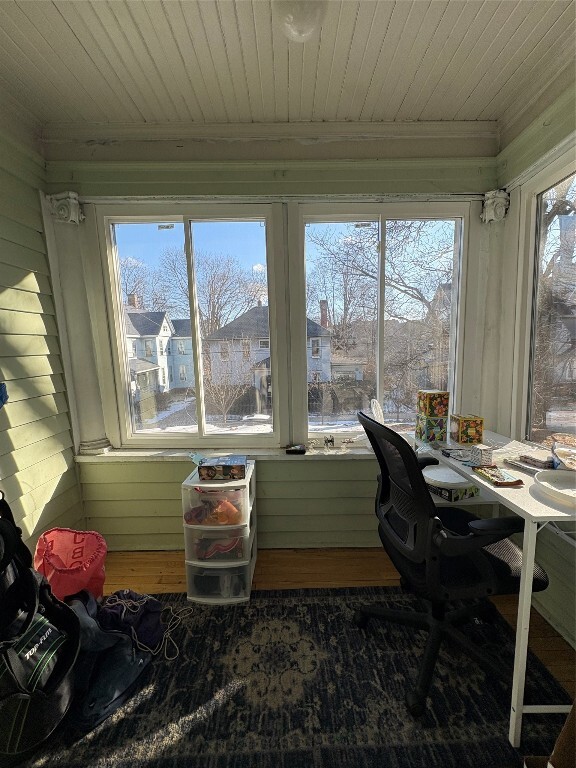 Building Photo - 171 Chapin St