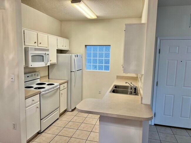 Building Photo - 1501 Partin Dr N