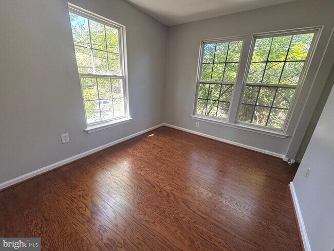 Building Photo - 11307 Amberlea Farm Dr