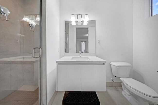 Building Photo - 10081 NW 75th Terrace