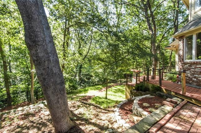 Building Photo - 1113 Shady Oaks Cir