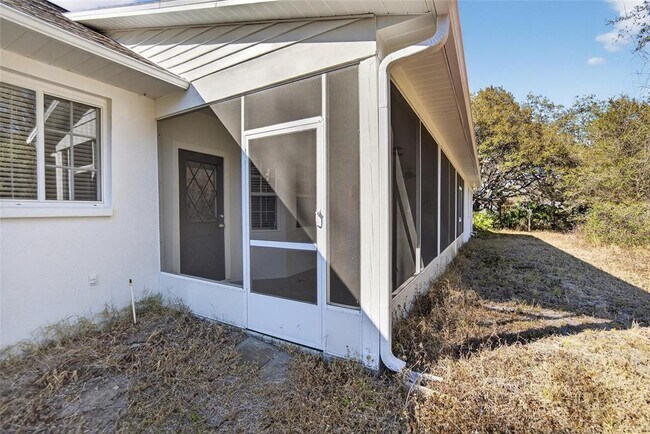 Building Photo - 11304 Balm Riverview Rd