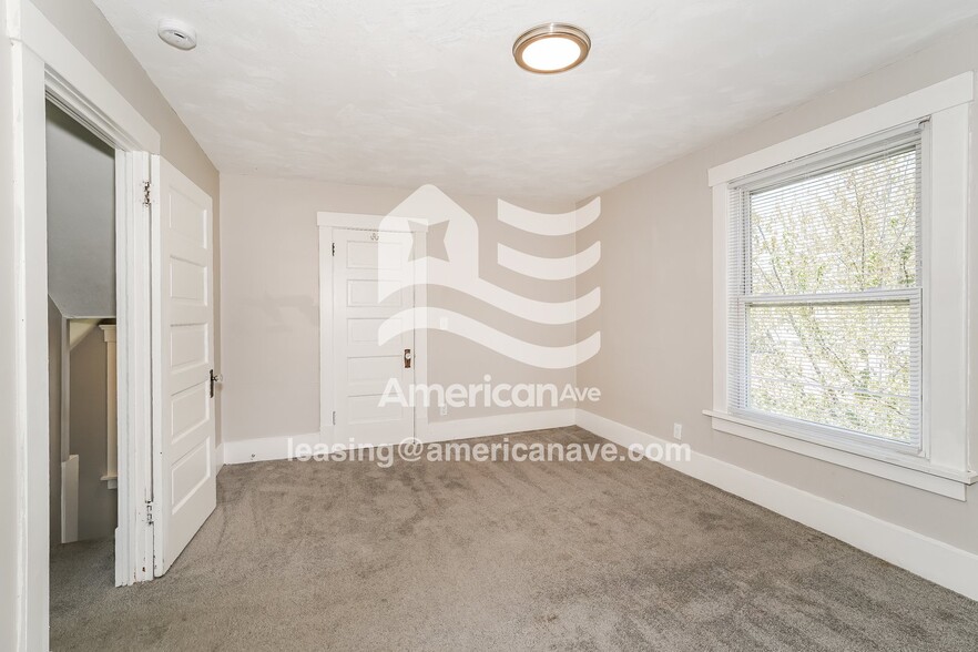 Building Photo - 2635 2nd St NW