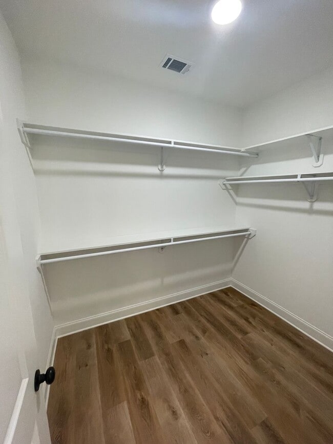 Building Photo - Brand New 3/2 House in Celanese- $1,995