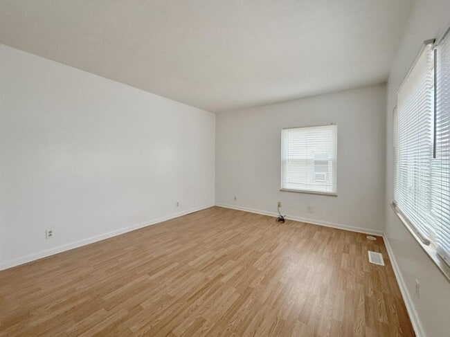 Building Photo - 2609 Bartlett St