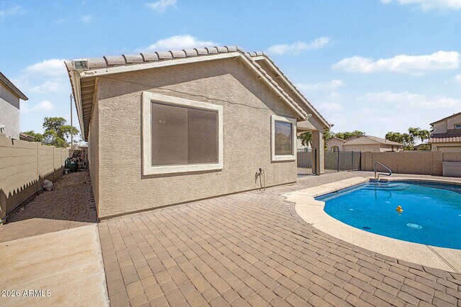 Building Photo - 15207 W Windward Ave