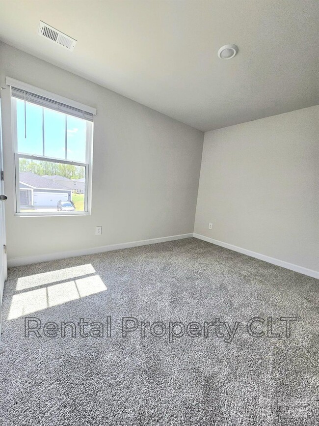 Building Photo - 157 Shepherds Lndg Dr