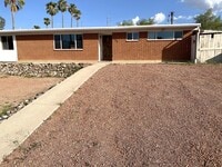Building Photo - 7268 E Eastview Dr