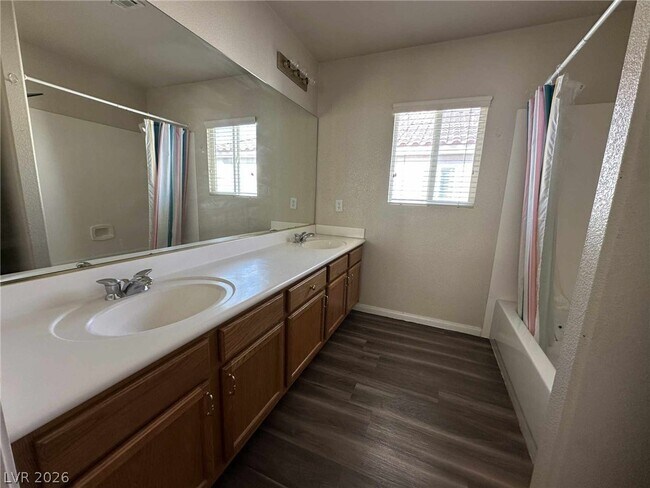 Building Photo - 10679 Timber Stand St