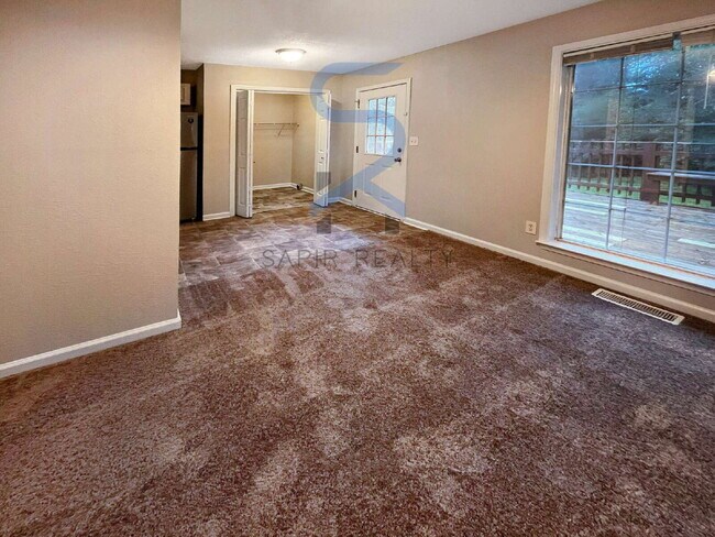 Building Photo - Move in before November 15th and choose yo...