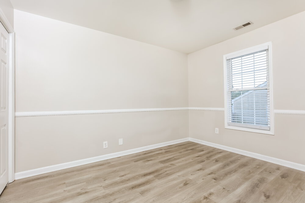 Building Photo - 4009 Scofield Dr