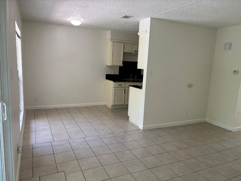 Building Photo - 2906 Sweeney Ln