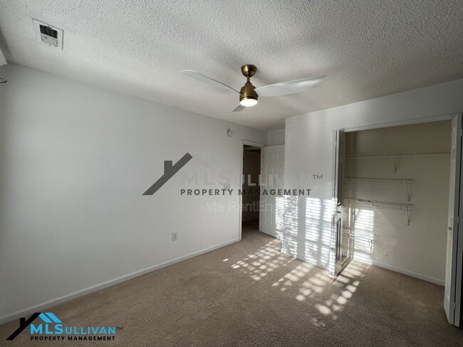 Building Photo - 4905 Gaithers Pointe Dr