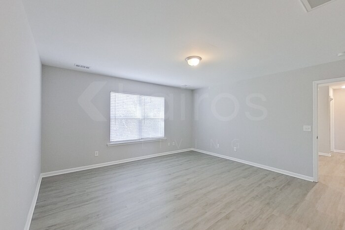 Building Photo - 112 Bluff Rd