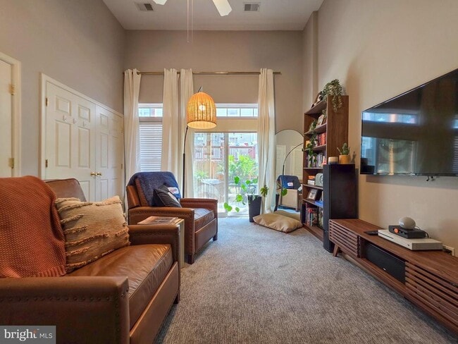 Building Photo - 5303 Arapaho Ln