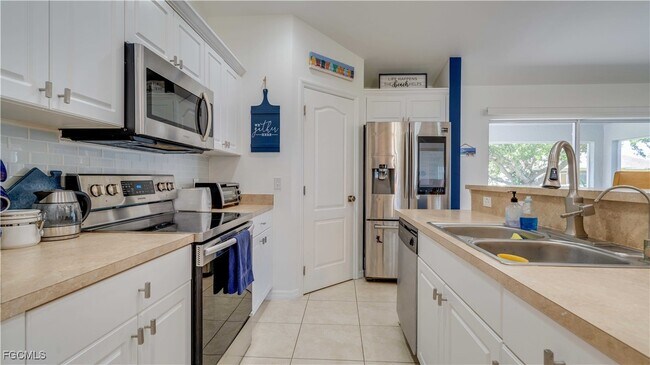 Building Photo - 3322 NW 5th Terrace