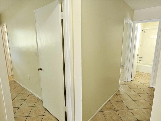 Building Photo - 105 Base Ave E