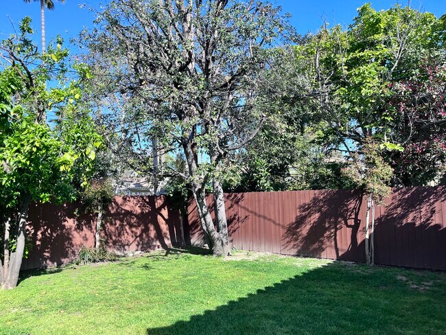 Building Photo - 11563 Hesby St