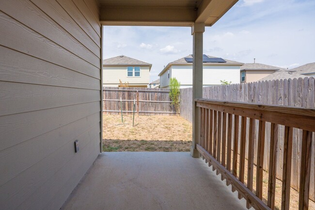 Building Photo - 2 Week Free Move-In Incentive! Modern 3/2 Home | Open Living | Private Primary Suite Retreat