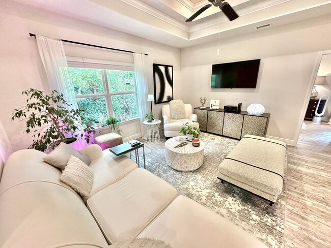 Building Photo - 191 Southern Pnes Rd