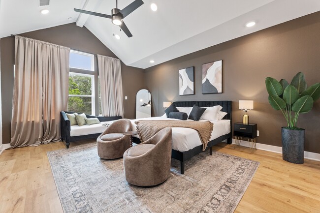 Building Photo - 515 Altic St